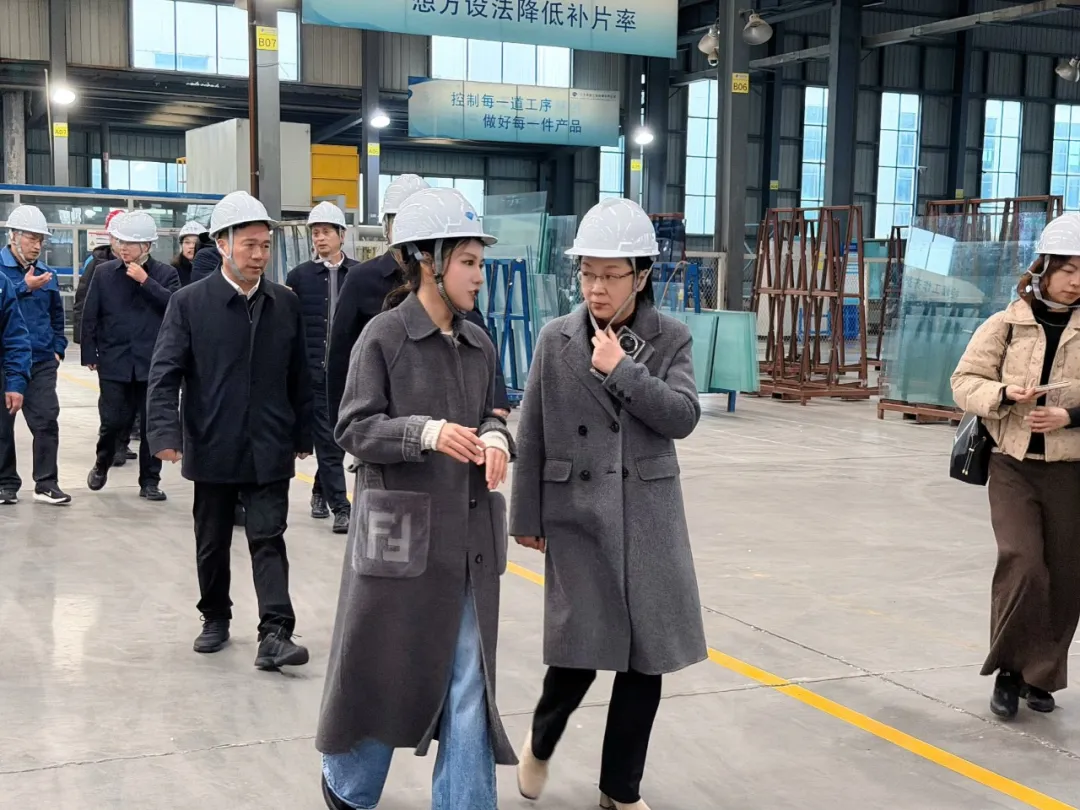 南通市委常委、统战部部长王小红率队走访奥蓝玻璃